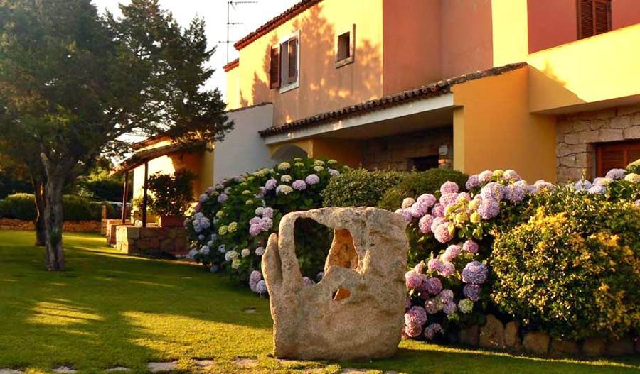 Hotel Il Piccolo Golf Porto Cervo Buitenkant foto